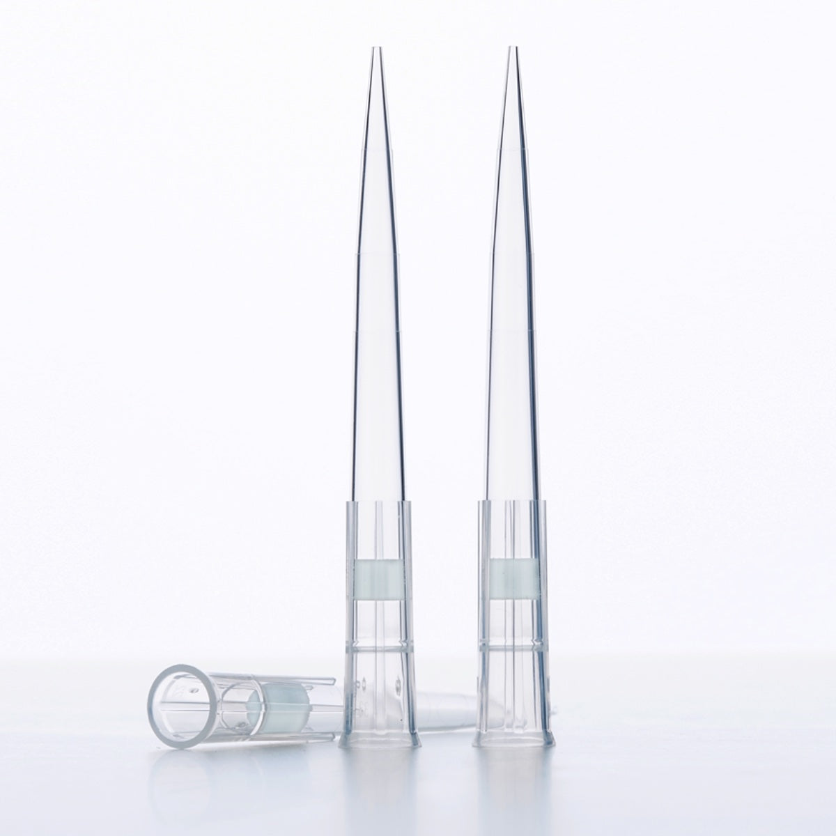 LaboQuip-Biologix Filter Pipette Tips 200uL, Universal, Sterile, Extra Long, Low Retention, DNase& RNase Free, Clear, Graduated (Rack of 96 Tips)