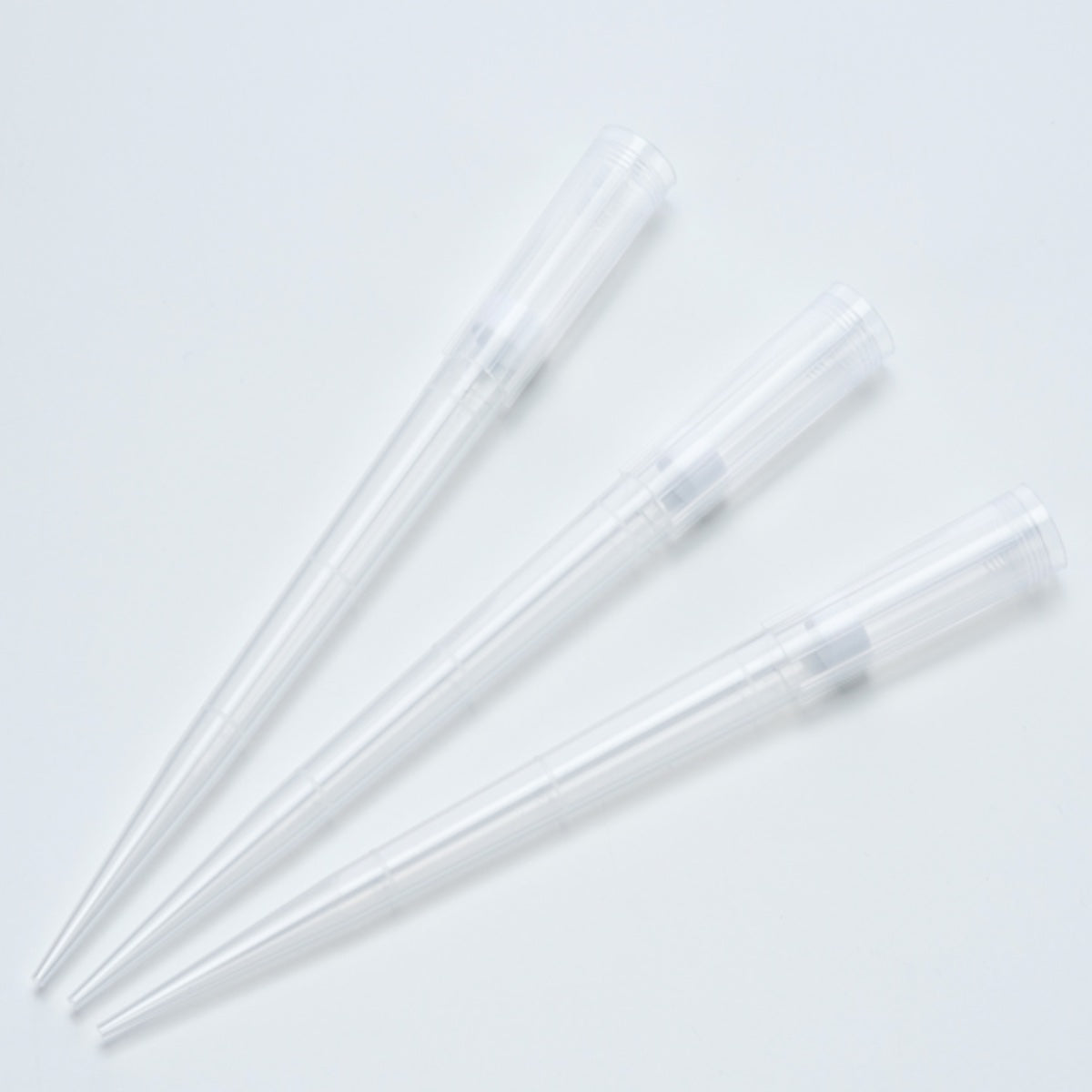 LaboQuip Filter Pipette Tips 1000uL, Universal , Sterile, Extra Long, Low Retention, DNase& RNase Free, Clear (Rack of 96 Tips)